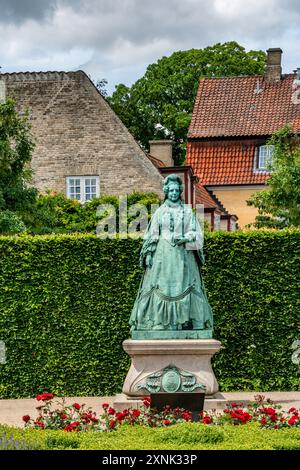 Königlicher Garten Rosenborg, Kongens Have, Statue der Königin Caroline Amalie Augustenburg. Schloss Rosenborg, Kopenhagen, Dänemark Stockfoto