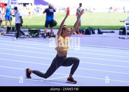 Saint Denis, Frankreich. August 2024. Paris 2024, Olympische Spiele, Leichtathletik, Stade de France, Alica Schmidt, Athlet, Model und Influencer aus Deutschland trainiert im Stadion. Quelle: Michael Kappeler/dpa/Alamy Live News Stockfoto