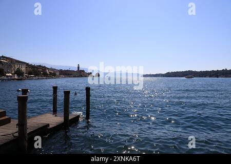 Ein Steg in Salo am Gardasee Stockfoto