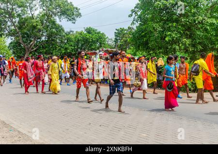 Shiva-Devotees-Prozession während des heiligen shravan-Monats Stockfoto