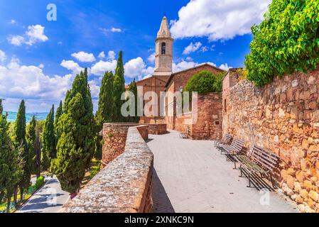 Pienza, Italien. Wunderschöne Kathedrale und Via del Casello, charmante kleine mittelalterliche Stadt in der Toskana. Stockfoto