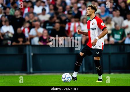 Rotterdam, Niederlande. 31. Juli 2024. Rotterdam - Antef Tsoungui von Feyenoord während des fith-Freundschaftsspiels zur Vorbereitung der Eredivisie-Saison 2024/2025. Das Eröffnungsspiel der Saison findet zwischen Feyenoord und AS Monaco FC im Stadion Feijenoord de Kuip am 31. Juli 2024 in Rotterdam, Niederlande, statt. Credit: Box to Box Pictures/Alamy Live News Stockfoto