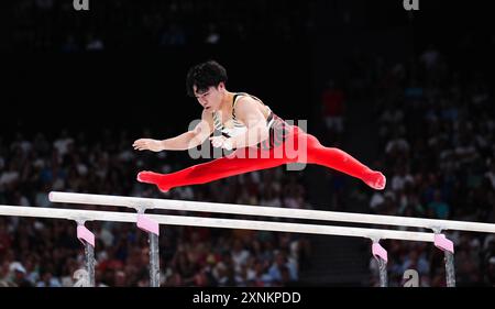 Japans Shinnosuke Oka beim Allround-Finale der Männer in der Bercy Arena am fünften Tag der Olympischen Spiele 2024 in Frankreich. Bilddatum: Mittwoch, 31. Juli 2024. Stockfoto