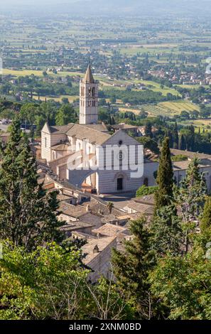 Assisi - die Kirche Basilica di Santa Chiara Stockfoto