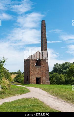 Cobb’s Engine House and Chorney, auch bekannt als Windmill End Pumping Station in Rowley Regis, Black Country, wurde verwendet, um Wasser aus den Kohleminen zu pumpen Stockfoto