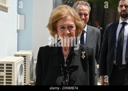 Beerdigung von Prinz Michael von Griechenland der ehemaligen Königin Sofia von Spanien bei der Beerdigung von Prinz Michael von Griechenland auf dem Ersten Friedhof von Athen. Athen Griechenland Copyright: XNicolasxKoutsokostasxNicolasxKoutsokostasx DSC 202408010221 Stockfoto