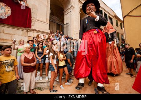 Riesen und große Köpfe, Festes de Gràcia, Mahón, Menorca, Balearen, Spanien Stockfoto