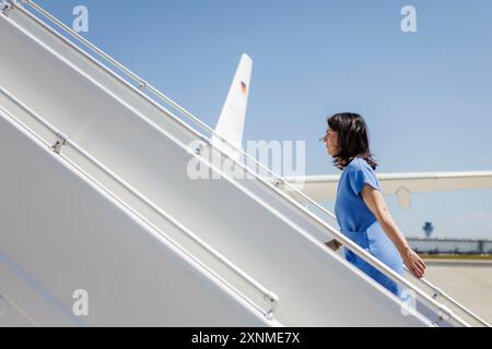 Bundesaußenministerin Annalena Baerbock (Allianz 90/die Grünen), fotografiert bei einem Besuch der Luftwaffe der Bundeswehr während der Deutschlandreise der Bundesministerin in Köln am 30. Juli 2024. Fotografiert im Auftrag des Auswärtigen Amtes. Stockfoto