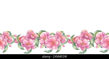 Rosafarbene Kamelienblüten mit grünen Blättern in einem nahtlosen Rand. Camellia japonica Aquarellclipart. Dieses zarte Blumendesign eignet sich ideal für Einladungen, Grußkarten oder Umrandungen von Schreibwaren. Stockfoto