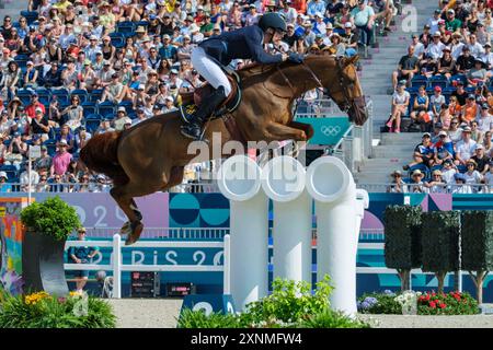 Versailles, Frankreich. August 2024. Henrik VON ECKERMANN reitet KÖNIG EDWARD, Reitsport, Springteam Qualifikation während der Olympischen Spiele Paris 2024 am 1. August 2024 im Château de Versailles in Versailles, Frankreich - Foto Christophe Bricot/DPPI Media Credit: DPPI Media/Alamy Live News Stockfoto