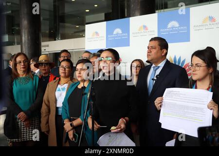 DENUNCIAS RC CANCILLER SOMMERFELD Quito, Donnerstag, 01. August 2024 Pressekonferenz von Movimiento Revolucion Ciudadana über den möglichen politischen Prozess gegen Außenminister Gabriela Sommerfeld wegen angeblichen Meineids und Führung von Konten und Unternehmen in Steueroasen, Legislativpalast Lenin Barreno und Yahaira Urresta Fotos Quito Pichincha Ecuador POL DENUNCIAS RC CANCILLER SOMMERFELD 7a77ce2e6a28ad3ac15286fa29bb9081 Copyright: xROLANDOxENRIQUEZx Stockfoto