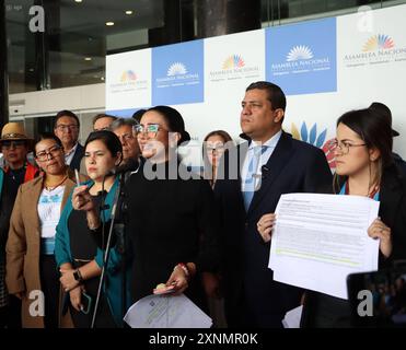 DENUNCIAS RC CANCILLER SOMMERFELD Quito, Donnerstag, 01. August 2024 Pressekonferenz des Movimiento Revolucion Ciudadana über den möglichen politischen Prozess vor der Kanzlerin Gabriela Sommerfeld, wegen angeblichen Meineids und der Führung von Konten und Unternehmen in Steueroasen, Palacio Legislativo Lenin Barreno y Yahaira Urresta Fotos Quito Pichincha Ecuador POL DENUNCIAS RC CANCILLER SOMMERFELD 9e1fe939dcb2e3cf0e0e0cd58bbb363796969696b Copyright: xENRIQUEZx Stockfoto