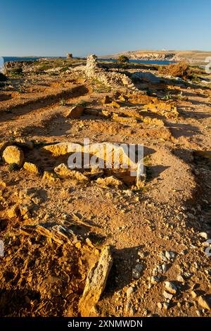 Nekropolis. Römische Stadt Sanisera. Sa Nitja. Cap de Cavalleria. Es Mercadal. Menorca. Balearen. Spanien. Stockfoto