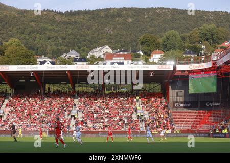 Bergen, Norwegen. August 2024. BERGEN, Brann Stadium, 01-08-2024, Saison 2024/2025, Qualifikation für die UEFA Conference League. Während des Spiels SK Brann - Go Ahead Eagles, Überblick während des Spiels Credit: Pro Shots/Alamy Live News Stockfoto