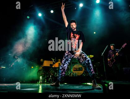 Kasabian trat am 23. Juli 2024 live in einer ausverkauften o2 Academy Bournemouth in Dorset auf. Stockfoto