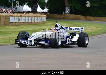 Karun Chandhok, Williams-BMW FW26-06, die Formel-1-Teams, eine Auswahl aktueller und früherer Formel-Teams und Fahrer, darunter einige Weltmeister Stockfoto