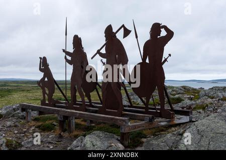 Wikingerstatuen in L'Anse aux Meadows National Historic Site, Neufundland, Neufundland und Labrador, Kanada, Nordamerika Stockfoto