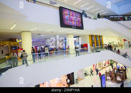 Einkaufszentrum Plaza Carso in Polanco, Mexiko-Stadt. Immobilienkomplex, Unternehmen, Torre Falcón, Torre Zürich, Einkaufszentrum (Foto: Luis Gutierrez/ Norte Photo) Centro Comercial Plaza Carso en Polanco en la Ciudad de Mexico. complejo inmobiliario, corporativos, Torre Falcón, Torre Zürich, Einkaufszentrum (Foto: Luis Gutierrez/Norte Photo), Geschäftszentrum, Centro de negocios Stockfoto