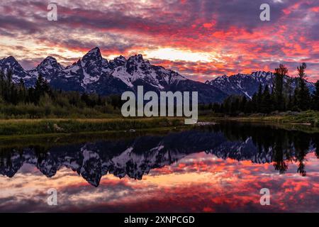 Grand Teton National Park bei Sonnenuntergang ab Swabacker Landing Stockfoto