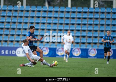 Andorra La Vella, Andorra : 18. Juli 2024: Spieler in Aktion während der zweiten Qualifikationsrunde – 2. Hinspiel des Qualifikats der UEFA Europa Conference League Stockfoto