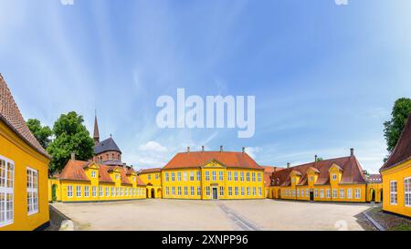 Roskilde, Dänemark; 30. Juli 2024: Königspalast in Roskilde, Dänemark. Stockfoto