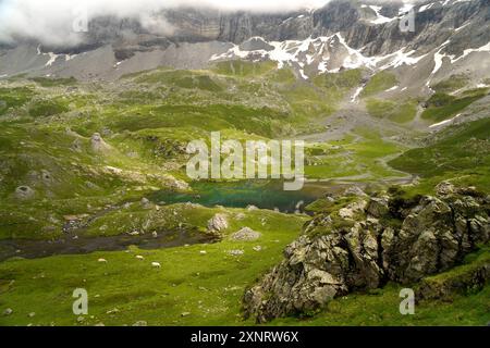 Lacs des Aires der See Lacs des Aires im Talkessel Cirque de Troumouse im Nationalpark Pyrenäen bei Gavarnie-Gedre, Frankreich, Europa Lacs des A Stockfoto