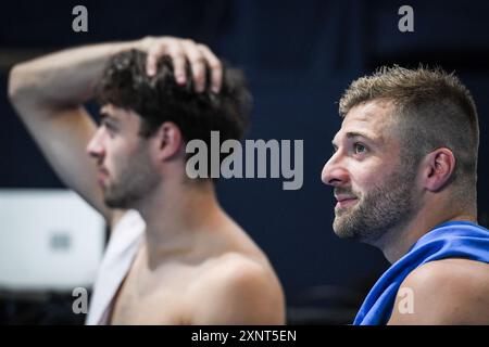 Nanterre, Frankreich. August 2024. BOUYER Jules und JANDARD Alexis aus Frankreich während des Tauchens, synchronisiertes 3-m-Springboard-Finale der Herren, Olympische Spiele Paris 2024 am 2. August 2024 im Aquatics Centre in Saint-Denis, Frankreich - Foto Matthieu Mirville/DPPI Media/Panorama Credit: DPPI Media/Alamy Live News Stockfoto