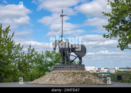 PENZA, RUSSLAND - 02. MAI 2024: Skulpturenkomposition „Pioneer Settler“. Penza, Russland Stockfoto