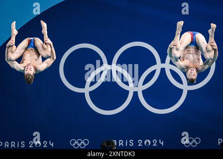 BOUYER Jules und JANDARD Alexis aus Frankreich während des Synchronfinales des 3-m-Sprungbretts der Männer&#39, Olympischen Spiele Paris 2024 am 2. August 2024 im Aquatics Centre in Saint-Denis, Frankreich Stockfoto