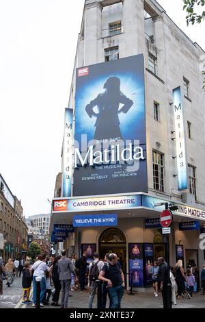 London, Großbritannien - 25. Juli 2024: Matilda Musical im Cambridge Theatre. Stockfoto