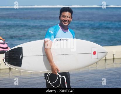 Tahiti, Französisch-Polynesien. August 2024. Inaba Reo aus Japan ist nach dem Surfquartal der Männer bei den Olympischen Spielen 2024 in Teahupo'o, Tahiti, Französisch-Polynesien am 1. August 2024 zu sehen. Quelle: Ma Ping/Xinhua/Alamy Live News Stockfoto