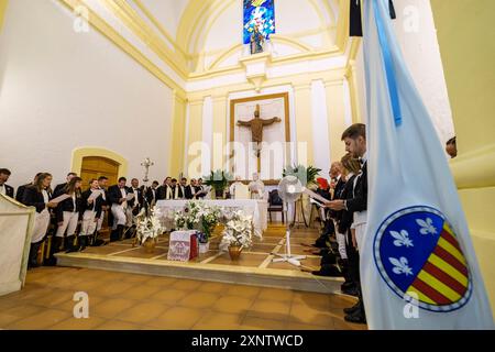 Käfermesse, Ritter in religiösen Feierlichkeiten, Pfarrkirche Sant Lluís, Menorca, Balearen, Spanien Stockfoto