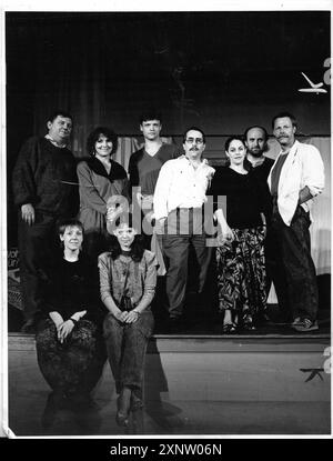 Potsdam Kabarett am Obelisk Comedy Art Stage Laughter Comedians am 28. Juni 1990 mit Grethel Schulze, Gisbert Terhorst, Buchheim und Andrea Meissner.DDR. Historisch. Wende.Wendezeit. Foto: MAZ/Archiv [automatisierte Übersetzung] Stockfoto