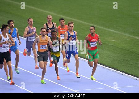 Saint Denis, Frankreich. August 2024. Mael Gouyette (FRA) tritt 1500 am 2. August 2024 bei den Olympischen Spielen in Paris 2024 im Stade de France in Saint-Denis an. Foto: Franck Castel/ABACAPRESS. COM Credit: Abaca Press/Alamy Live News Stockfoto