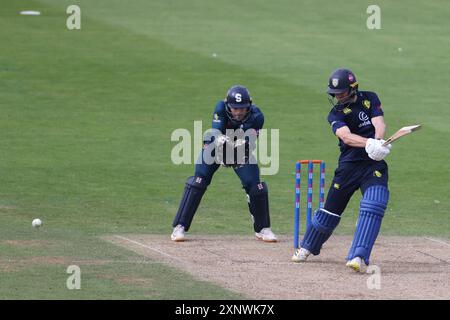 Durham's Colin Ackermann trat am Freitag, den 2. August 2024, im Seat Unique Riverside, Chester le Street, beim One Day Cup Spiel zwischen Durham County Cricket Club und Northamptonshire County Cricket Club an. (Foto: Mark Fletcher | MI News) Credit: MI News & Sport /Alamy Live News Stockfoto