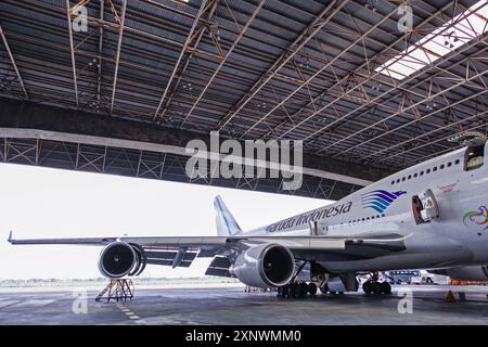 20. April 2010, Jakarta,Indonesien: Garuda Indonesia Flugzeug am GMF AeroAsia Hanggar, Soekarno Hatta Airport. Stockfoto