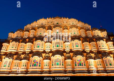 Hawa Mahal Palace of the Winds in der Abenddämmerung, Jaipur, Rajasthan, Indien, Südasien, Asien Copyright: NeilxFarrin 1126-2244 Stockfoto