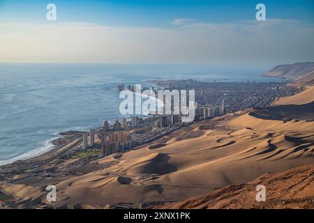 Blick auf Iquique, Atacama-Wüste, Chile, Südamerika Stockfoto