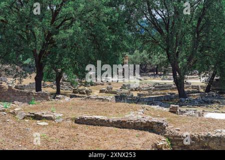 Antike Ruinen der archäologischen Stätte von Olympia, UNESCO-Weltkulturerbe, Peloponnes, Griechenland, Europa Stockfoto