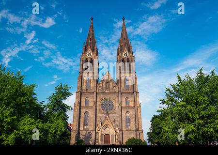 Basilika St. Ludmila am Friedensplatz (Namesti Miru), Vinohrady, Prag, Tschechien (Tschechien), Europa Stockfoto