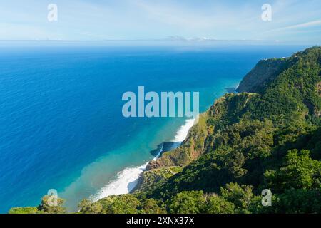 Erhöhter Blick auf die Küste in der Nähe von Arco do Sao Jorge, Santana, Madeira, Portugal, Atlantik, Europa Stockfoto