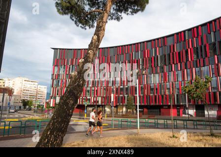 Fassade des Arena Shopping Center einschließlich Air Albania Stadium, Tirana, Albanien, Europa Stockfoto