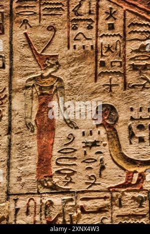 Mauerrelief, Grab von Ramses III, KV11, Tal der Könige, altes Theben, UNESCO-Weltkulturerbe, Luxor, Ägypten, Nordafrika, Afrika Stockfoto