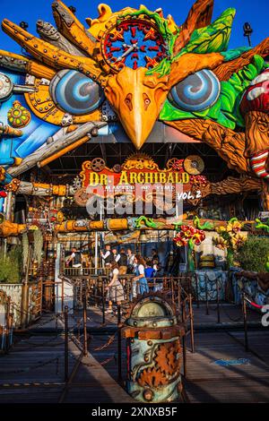 Virtual-Reality-Abenteuer-Fahrt, Dr. Archibald-Meister der Zeit, Vergnügungsfahrt und Geisterzug, Oktoberfest, Festwiese, Theresienwiese, München, Oben Stockfoto