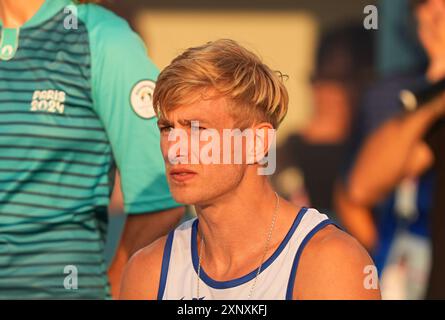 2. August 2024: Steven Van de Velde (Nederlands) tritt während der Vorphase an – Pool B-Spiel zwischen Norwegen und den Niederlanden am 7. Tag der Olympischen Spiele im Eiffel-Tourstadion in Paris, Frankreich. Ulrik Pedersen/CSM. Stockfoto