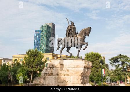 Reiterstatue von Georges Kastrioti 1405-1468, bekannt als Skanderbeg, eine der großen Figuren des albanischen Widerstands gegen die Osmanen, Skande Stockfoto