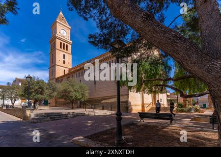 Blick auf die Mare de Deu del Carme de Portocristo Kirche, Porto Cristo, Mallorca, Balearen, Spanien, Europa Copyright: FrankxFell 844-34533 Stockfoto