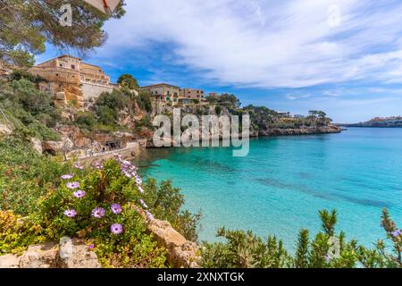 Blick auf die Landzunge vom Restaurant in Parc de Portocristo, Porto Cristo, Mallorca, Balearen, Spanien, Mittelmeer, Europa Urheberrecht: FrankxFell 8 Stockfoto