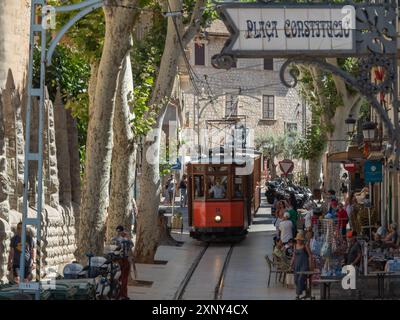 Historische hölzerne Straßenbahn in Port de Soller, Mallorca, Balearen, Spanien Stockfoto