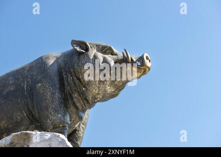 Saha Chat Monument (auch: Pig Monument) ein Monument auf dem Khlong Lot gegenüber dem Wat Ratchabophit, Phra Nakhon District, Bangkok, Thailand Stockfoto